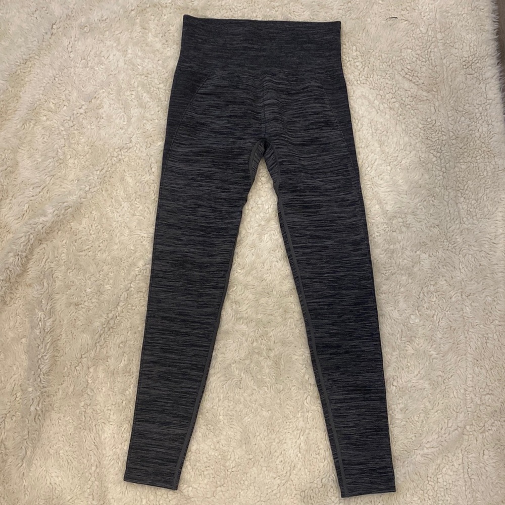 Uniqlo Heattech leggings - Medium
